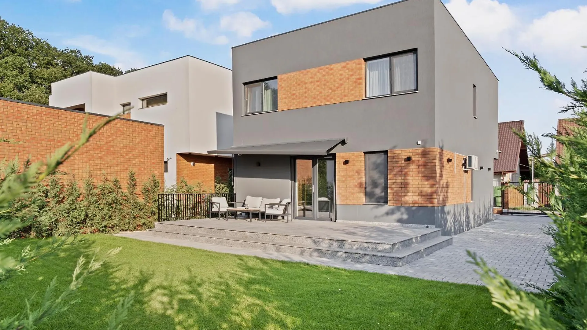 Luxurious Villa Near Therme Spa & Airport Corbeanca Romania